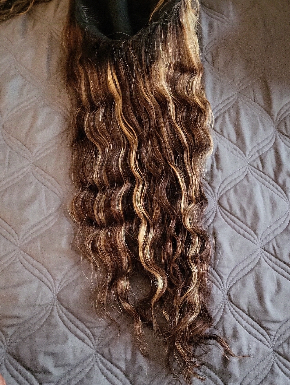 Wavy Lace Front Wig - 1B 30 27 Highlights 22 In( Cut N Worn) - Picture 10 of 10